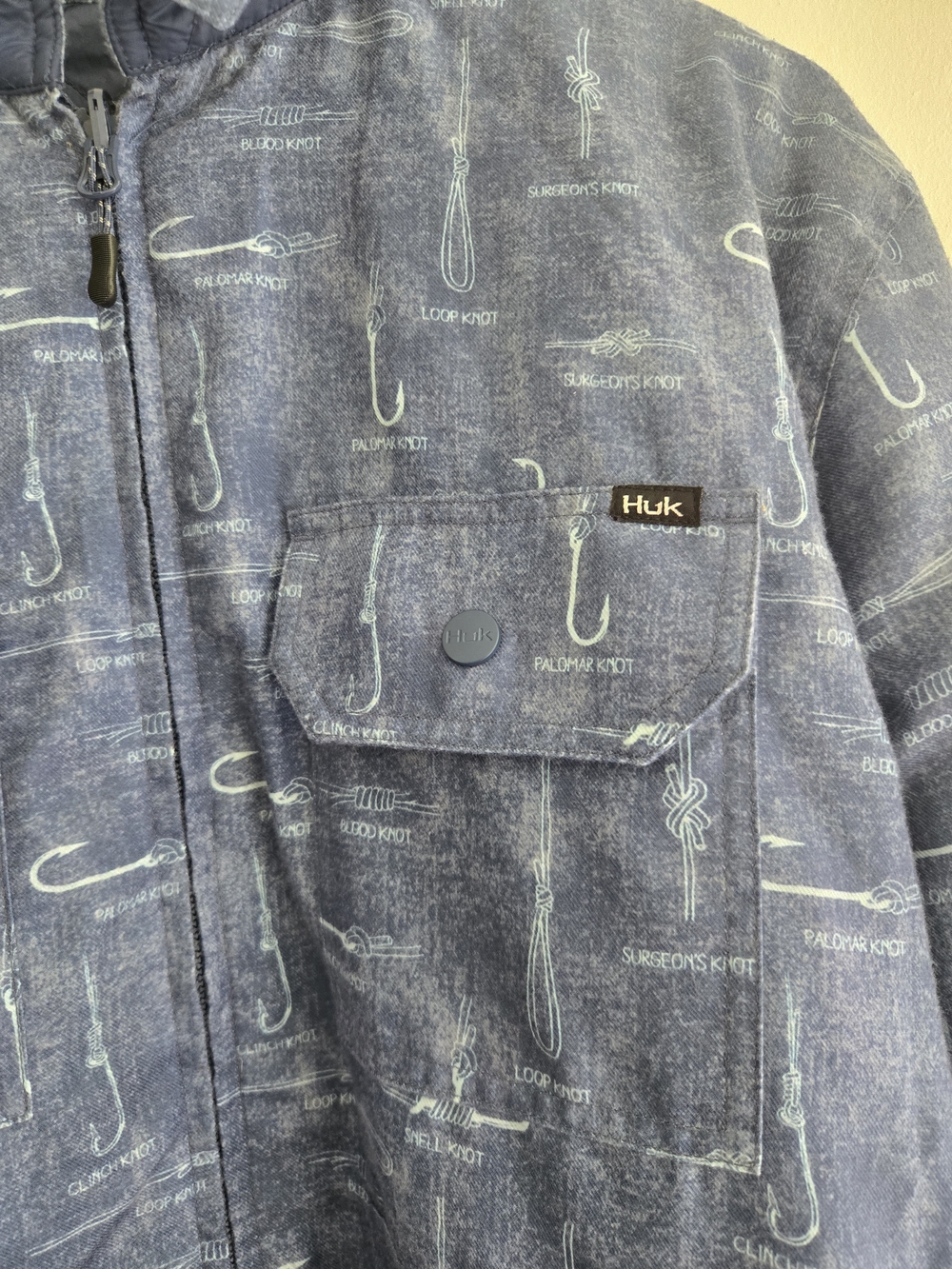 HUK Men's Standard Ballast Quilted Reversible - Picture 7 of 8